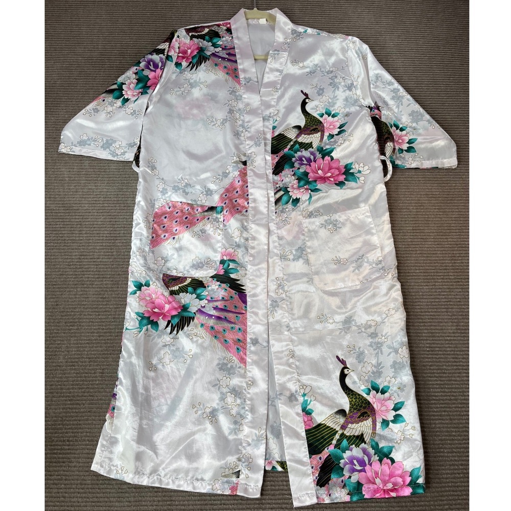Womens White Satin Peacock Floral Kimono Robe Size M Short Sleeve Loungewear